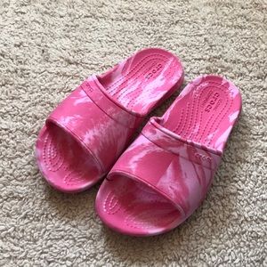 Girls crocs slides